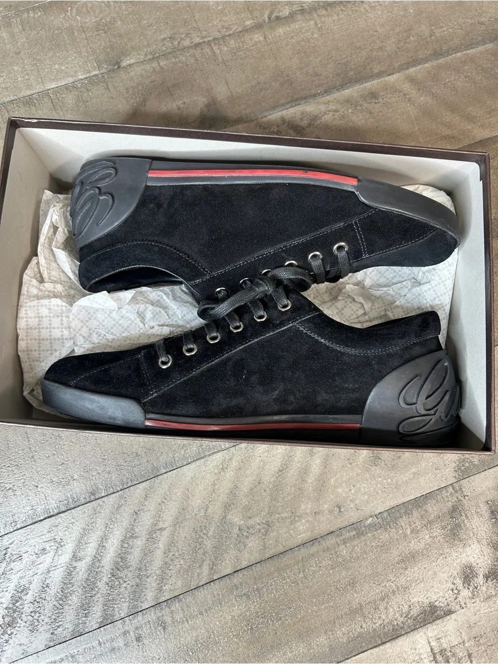 Gucci Script Logo Black Suede Low Top Sneakers Shoes Mens Size 7.5 38.5 G w/Box